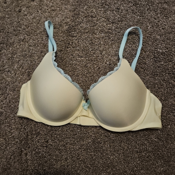 Victoria's Secret Other - Victoria's Secret Light Yellow T-Shirt Bra with Light Blue Trim